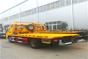 西罗园附近拖车救援搭电